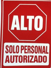 Solo personal autorizado.