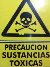 Precaución Sustancias Toxicas.